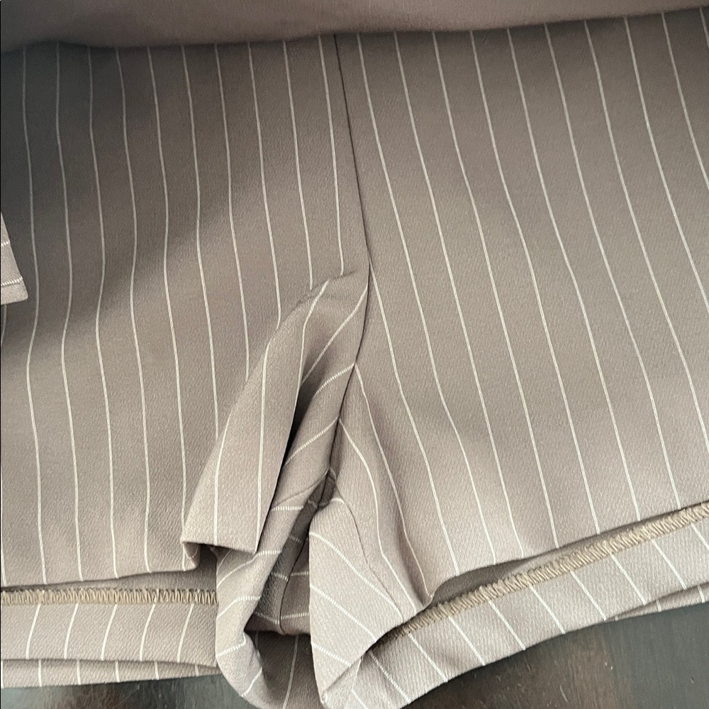 Brand new with tag! Express Taupe Pinstripe Skort - Picture 2 of 4